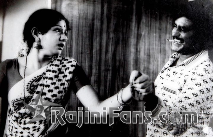 Superstar Rajinikanth's Life History (English) : Rajinifans.com