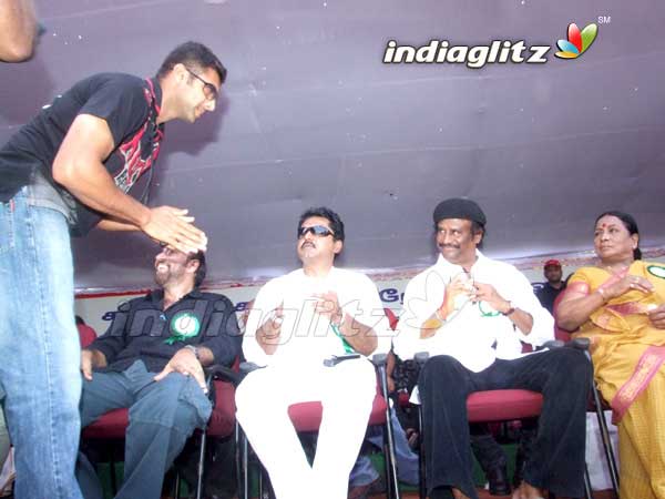 Rajinikanth Hogenakkal 7