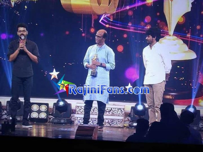 Rajinikanth vikatan2017 3