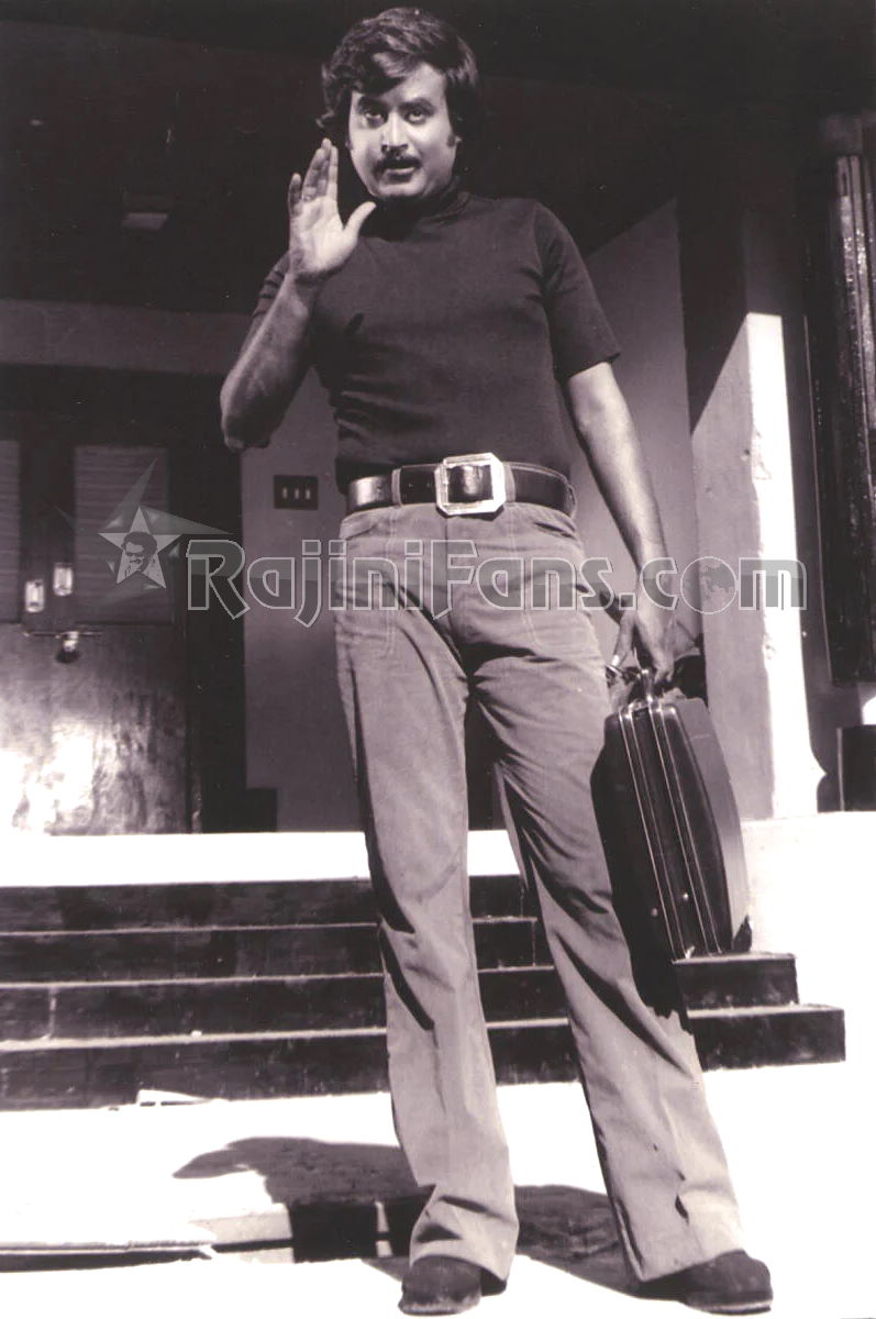 Anbuku Naan Adimai (1980) photo 13