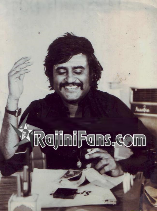 Aval Appadithan (1978) photo 3