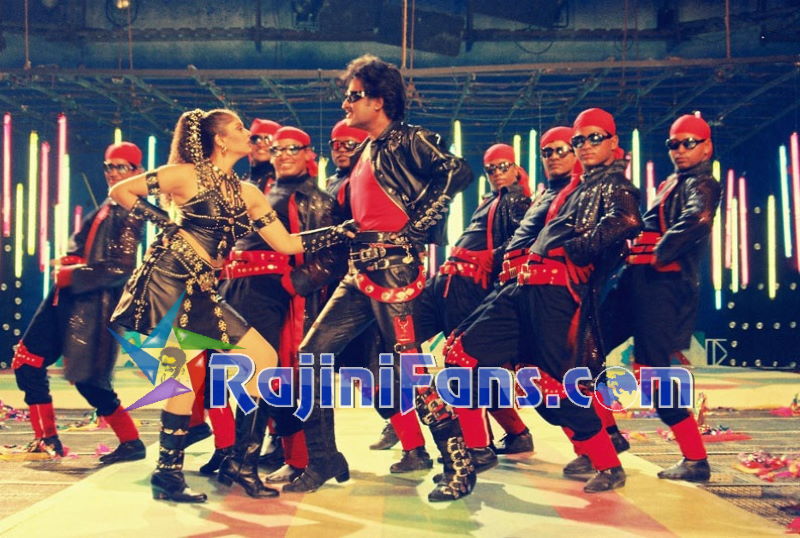 Baasha (1995) photo 19