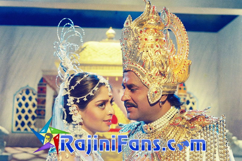 Baasha (1995) - Part 2 photo 24