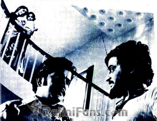 Bhuvana Oru Kelvikuri (1977) photo 18