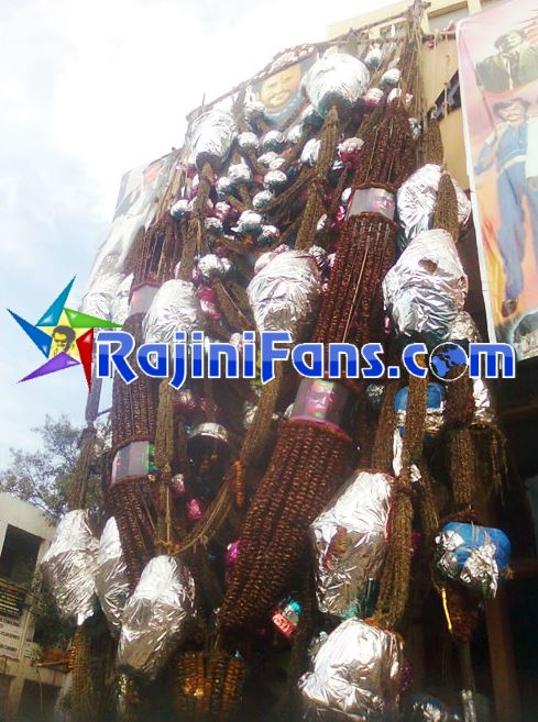 Superstar Rajinikanth Bangalore Theater Cut Outs, Banners & Posters (Part 5) - Rajinifans.com photo 82