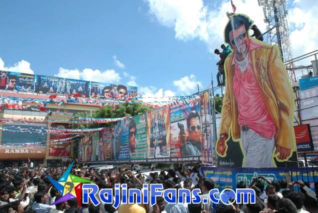 Superstar Rajinikanth Cinema Cut Out and Rajinikanth Banner Photos - Rajinifans.com photo 11