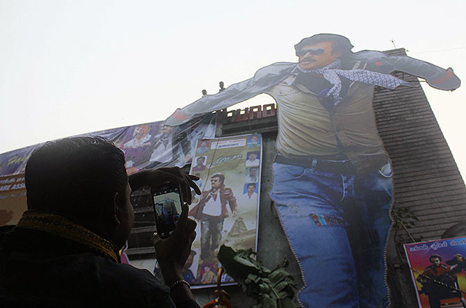 Superstar Rajinikanth Cinema Cut Outs, Banners & Posters (Part 4) - Rajinifans.com photo 73