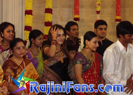 Aishwarya Rajinikanth Wedding and Reception Photos (Part 1) - Rajinifans.com photo 22