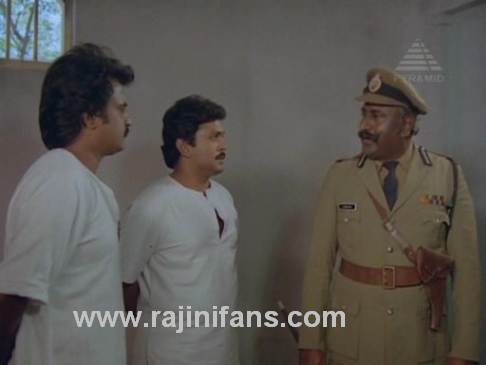 Guru Sishyan (1988)  - Photo Gallery - Rajinifans.com photo 100