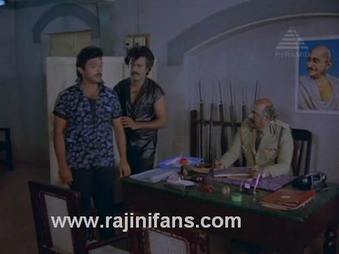Guru Sishyan (1988)  - Photo Gallery - Rajinifans.com photo 93