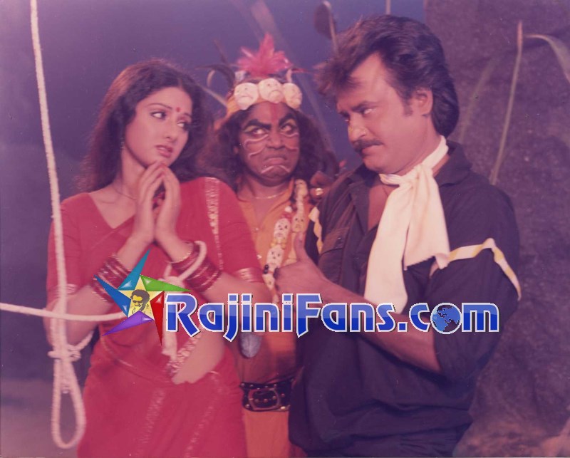 Rajinikanth Hindi Movie Photo Gallery - Rajinifans.com photo 17