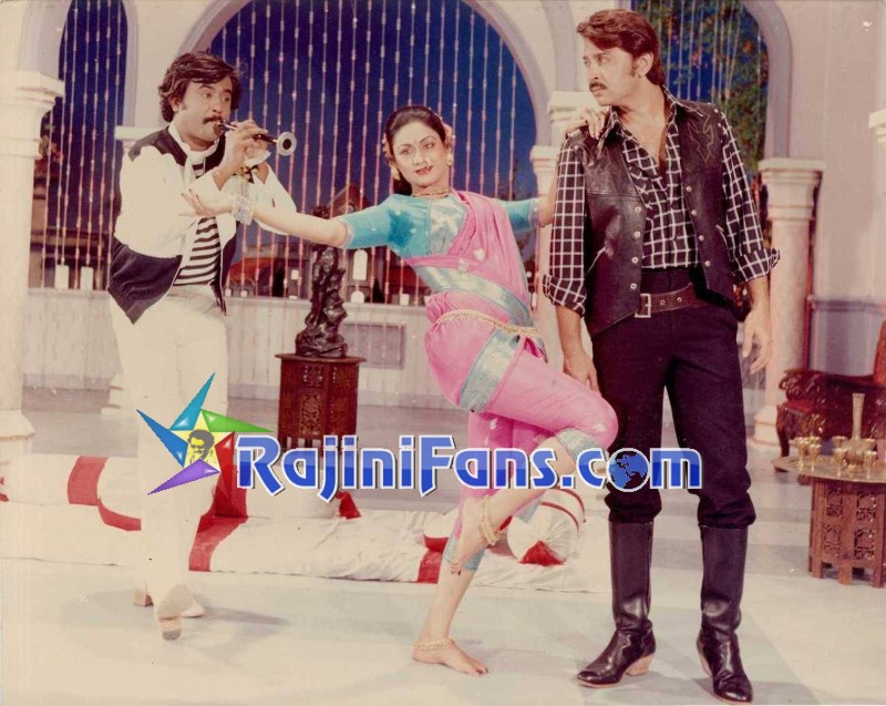 Rajinikanth Hindi Movie Photo Gallery (Part 2) - Rajinifans.com photo 24