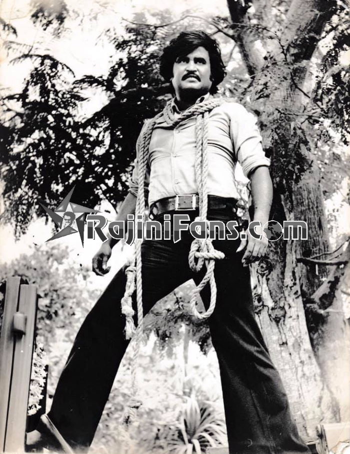 Kaali(1980) - Photo Gallery - Rajinifans.com photo 2
