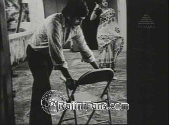 Moondru Mudichu (1976)  - Photo Gallery - Rajinifans.com photo 21