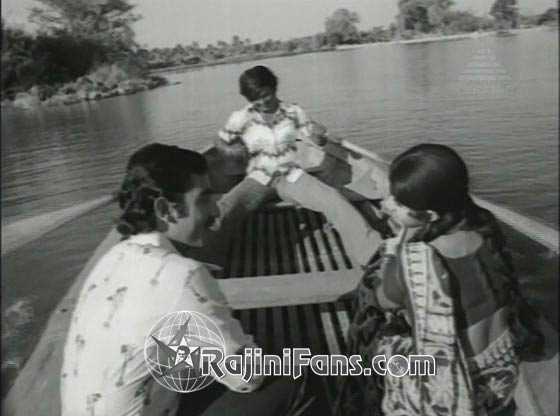 Moondru Mudichu (1976)  - Photo Gallery - Rajinifans.com photo 29