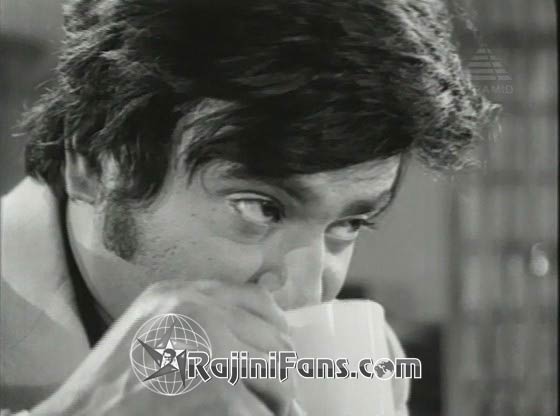 Moondru Mudichu (1976)  - Photo Gallery - Rajinifans.com photo 36