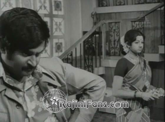 Moondru Mudichu (1976)  - Photo Gallery - Rajinifans.com photo 51