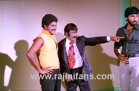 Moondru Mugam (1982) - Photo Gallery - Rajinifans.com photo 127