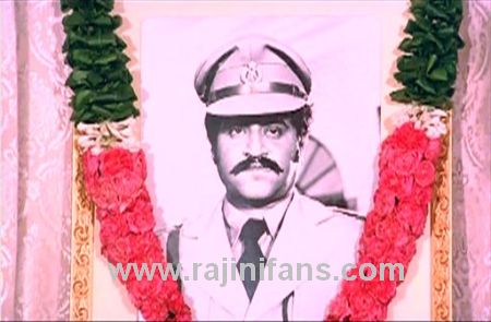 Moondru Mugam (1982) - Photo Gallery - Rajinifans.com photo 131