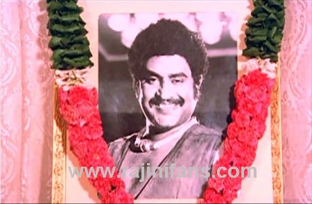 Moondru Mugam (1982) - Photo Gallery - Rajinifans.com photo 132