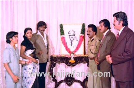 Moondru Mugam (1982) - Photo Gallery - Rajinifans.com photo 133