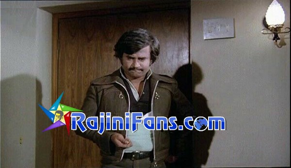 Moondru Mugam (1982)  - Photo Galley (Part 2) - Rajinifans.com photo 25