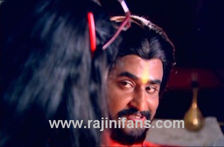 Moondru Mugam (1982)  - Photo Galley (Part 2) - Rajinifans.com photo 28