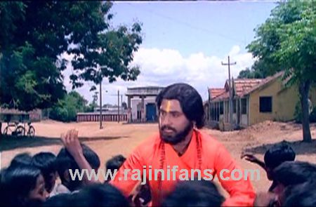 Moondru Mugam (1982)  - Photo Galley (Part 2) - Rajinifans.com photo 32