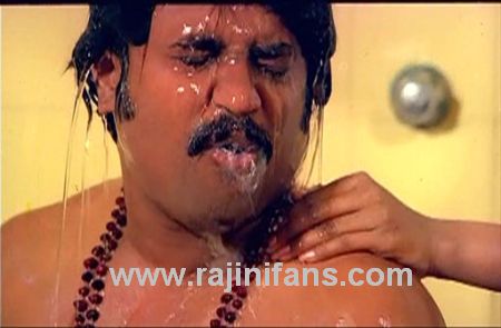 Moondru Mugam (1982)  - Photo Galley (Part 2) - Rajinifans.com photo 39