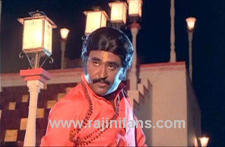 Moondru Mugam (1982) - Photo Gallery (Part 3)- Rajinifans.com photo 45