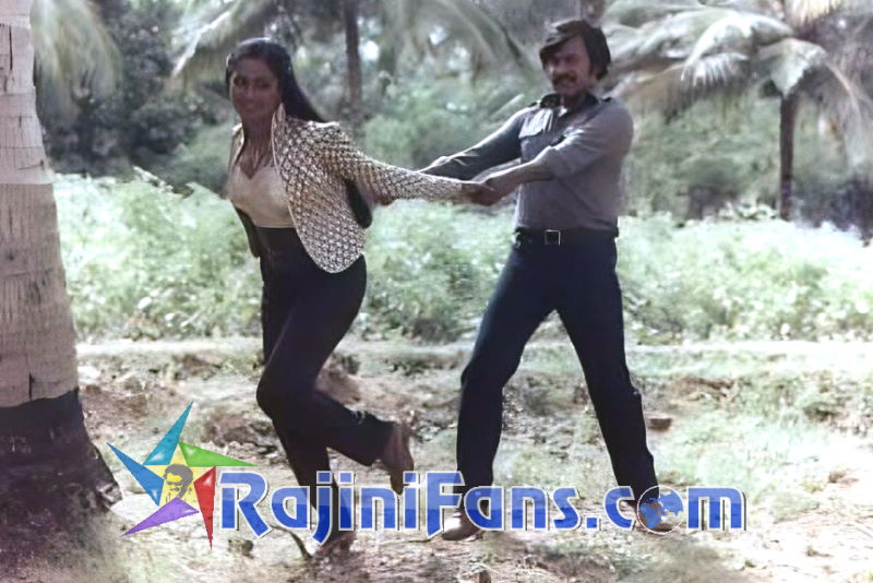 Moondru Mugam (1982)  - Photo Gallery - Rajinifans.com photo 7