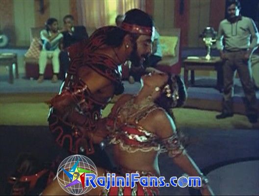 Naan Mahaan Alla (1984) - Part 3 - Photo Gallery - Rajinifans.com photo 56