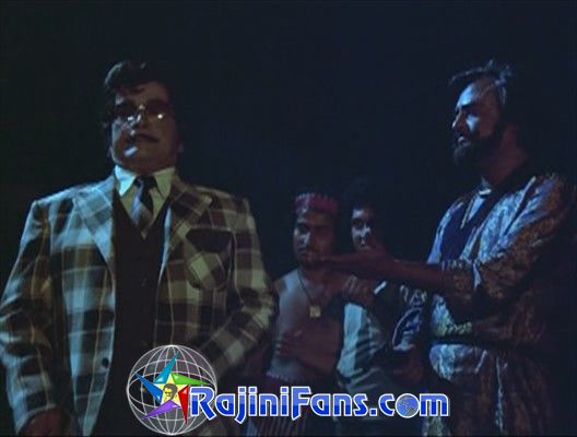 Naan Mahaan Alla (1984) - Part 4 - Photo Gallery - Rajinifans.com photo 63