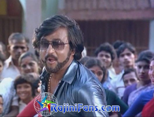 Naan Mahaan Alla (1984) - Part 5 - Photo Gallery - Rajinifans.com photo 91
