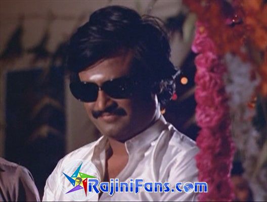 Naan Mahaan Alla (1984) - Part 5 - Photo Gallery - Rajinifans.com photo 95