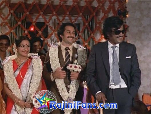 Naan Mahaan Alla (1984) - Part 5 - Photo Gallery - Rajinifans.com photo 97