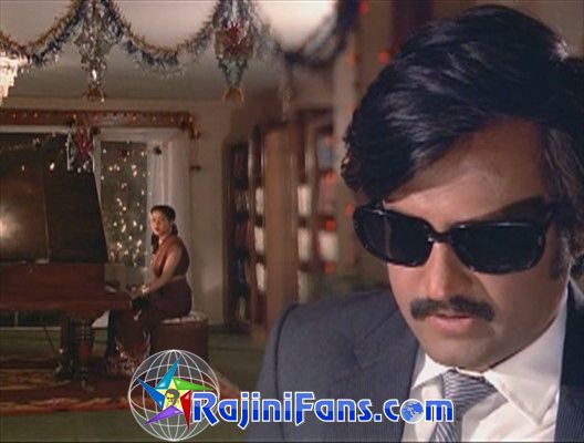 Naan Mahaan Alla (1984) - Part 5 - Photo Gallery - Rajinifans.com photo 99