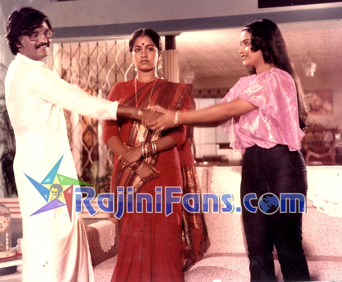 Nallavanukku Nallavan (1984) photo 6