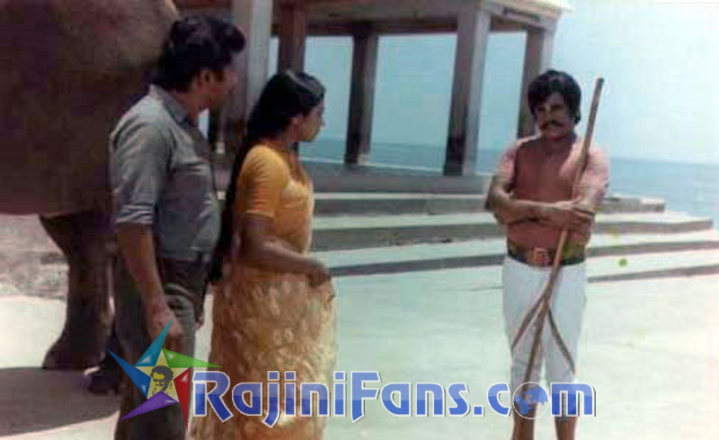 Rajinikanth Old Movie Picture Gallery (Part 3) - Rajinifans.com photo 45