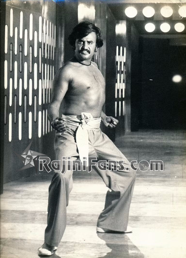 Paayum Puli (1983) photo 12