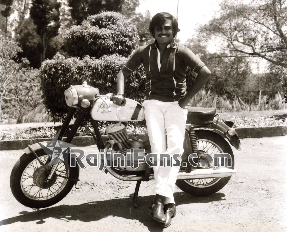 Puthu Kavithai (1983) photo 30