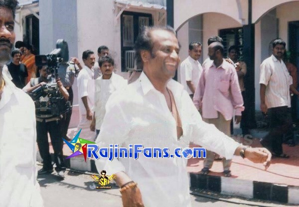 Rajinikanth Rare Photo Gallery - Part 7 - Rajinifans.com photo 128