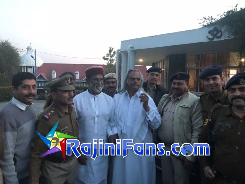 Rajinikanth Rare Photo Gallery - Part 17 - Rajinifans.com photo 321