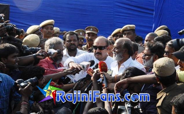 Rajinikanth Rare Photo Gallery - Part 4 - Rajinifans.com photo 74