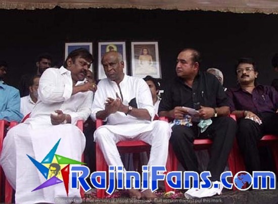 Superstar Rajinikanth fast for Cauvery Water in 2002 - Part 1 - Rajinifans.com photo 12