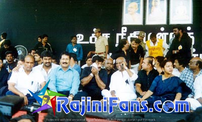 Superstar Rajinikanth fast for Cauvery Water in 2002 - Part 2 - Special Moment Photos - Rajinifans.com photo 39