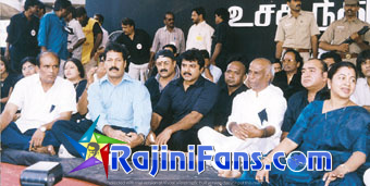 Superstar Rajinikanth fast for Cauvery Water in 2002 - Part 2 - Special Moment Photos - Rajinifans.com photo 51