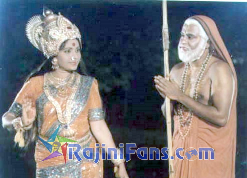 Sri Ragavendra (1985) - Rajinkanth Photo Gallery - Rajinifans.com photo 7