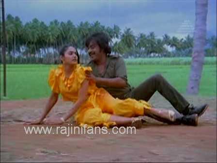 Thambikku Entha Ooru (1983) - Photo Gallery - Rajinifans.com photo 27