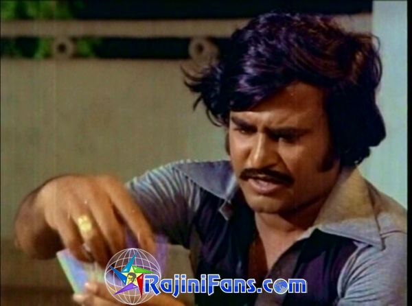 Thillu Mullu (1981) - Part 2 - Photo Gallery - Rajinifans.com photo 31